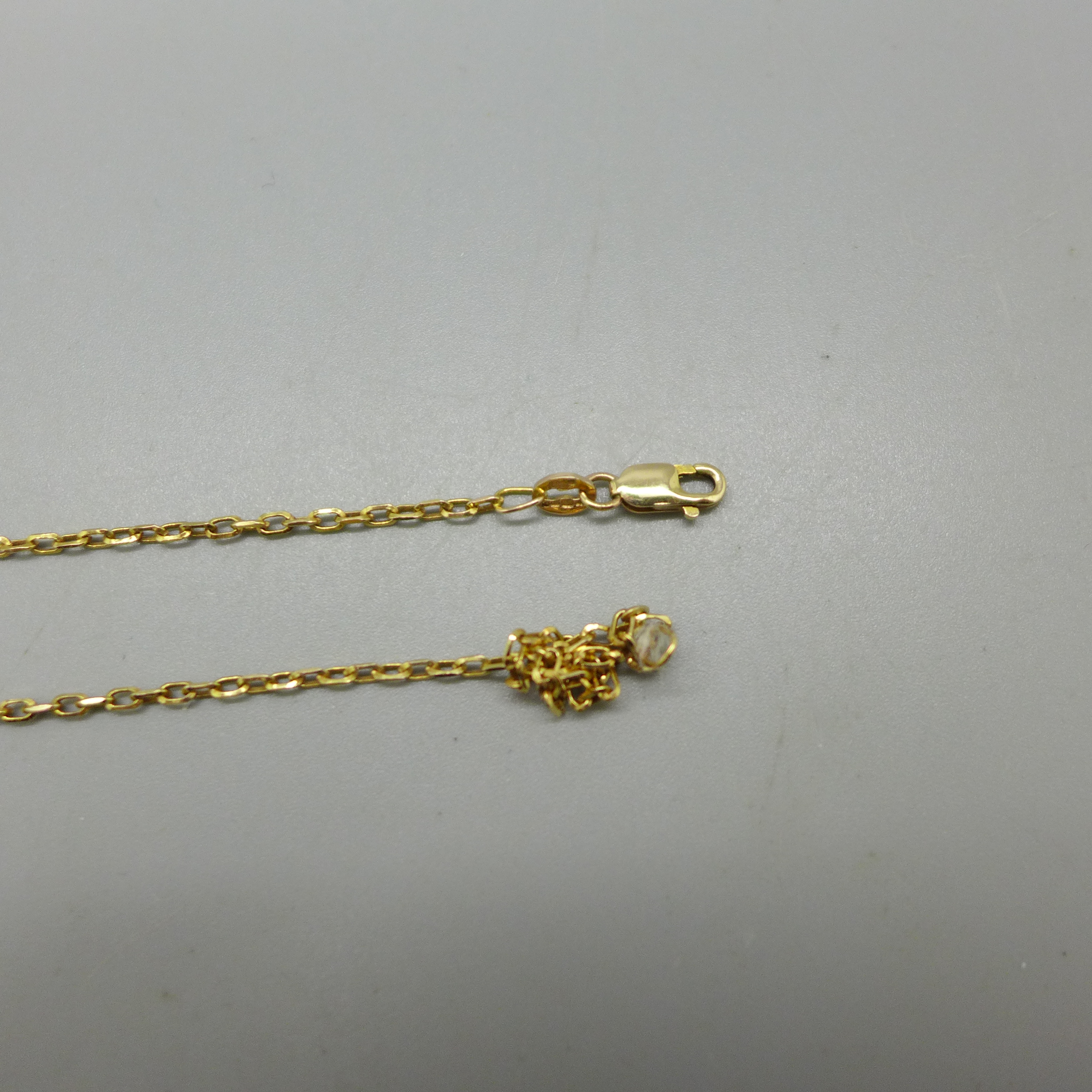 A 9ct gold curb chain necklace, 2.7g - Bild 2 aus 2