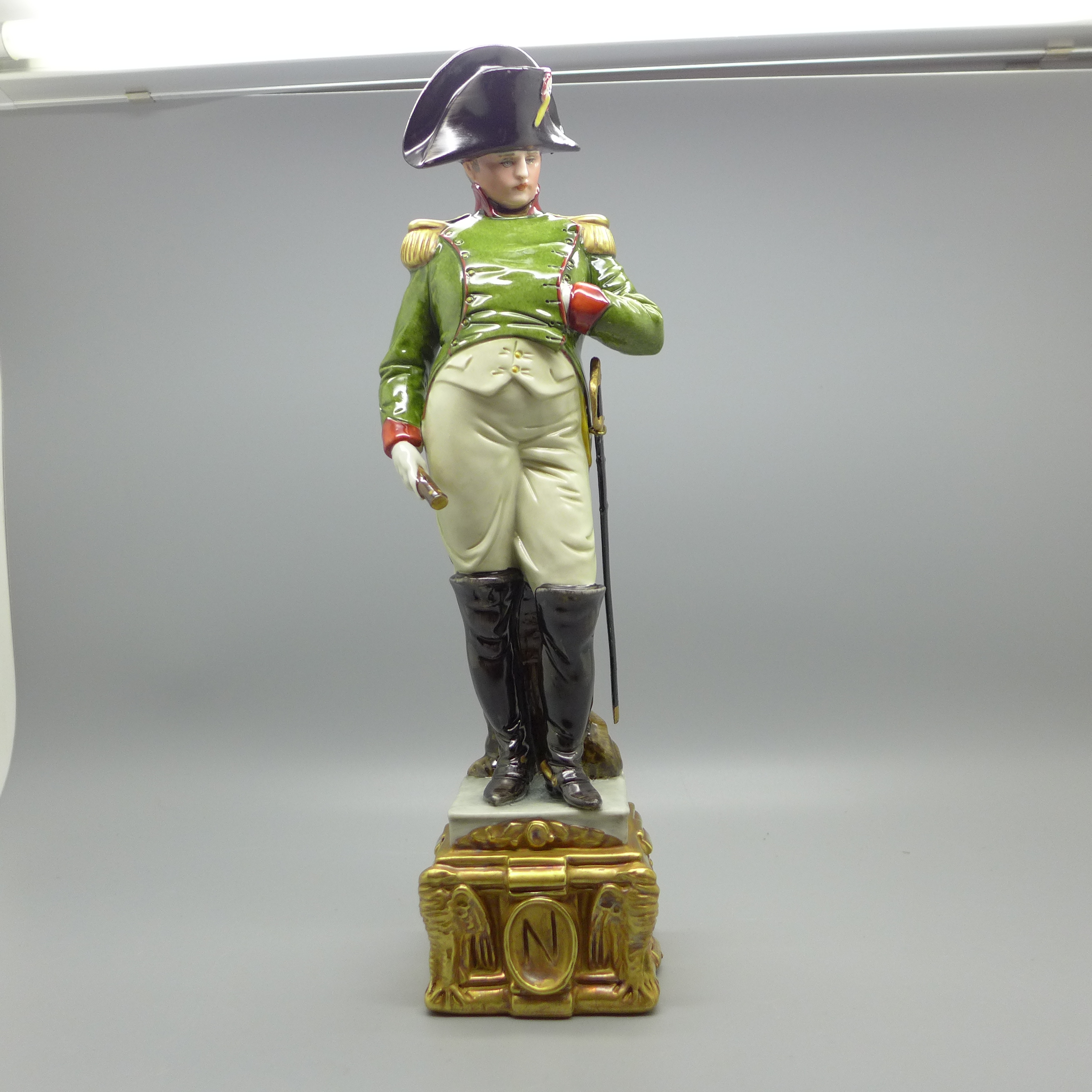 A set of eight Capodimonte Napoleonic military figures - Image 8 of 12