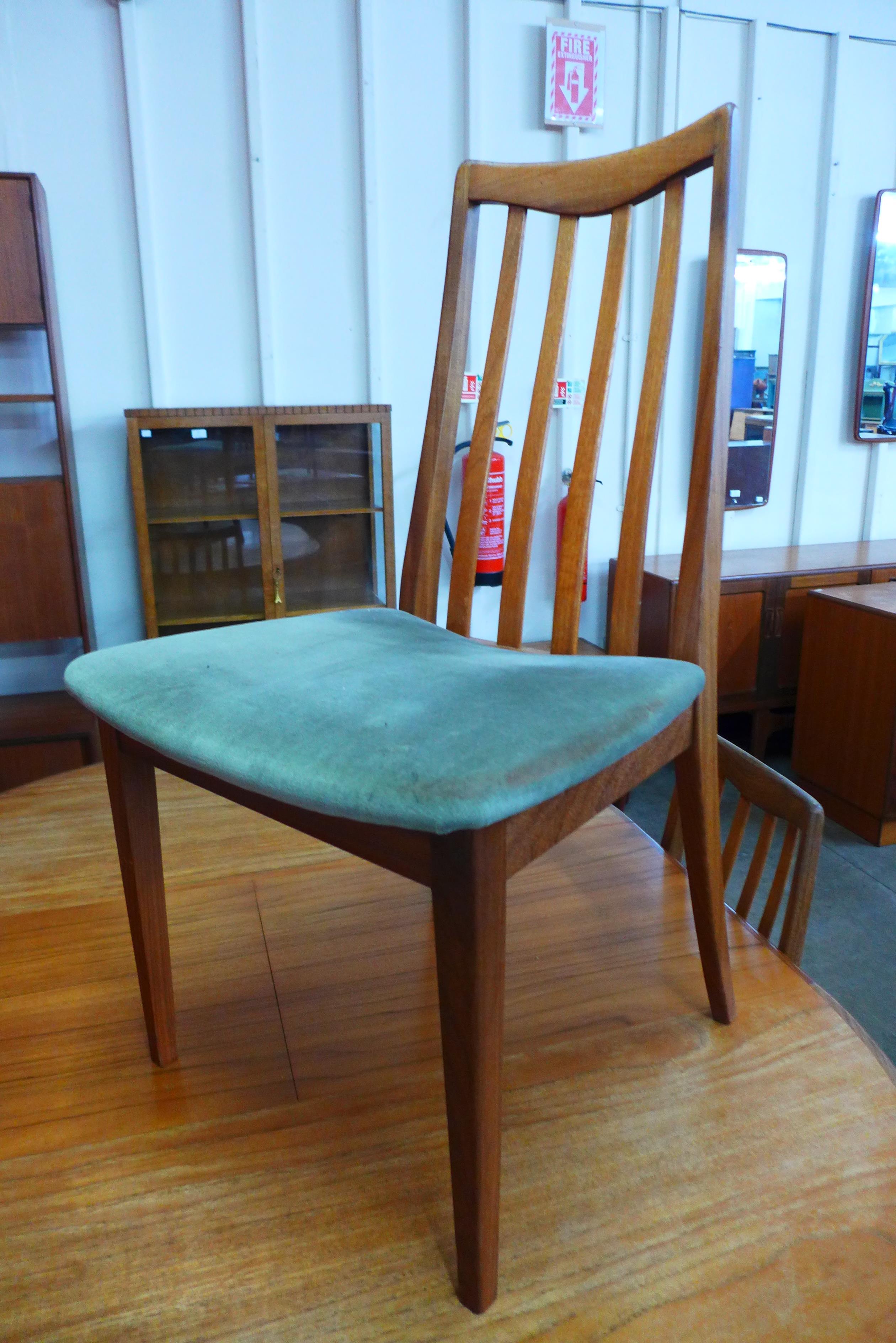 A G-Plan Fresco teak extending dining table and four chairs - Image 2 of 3