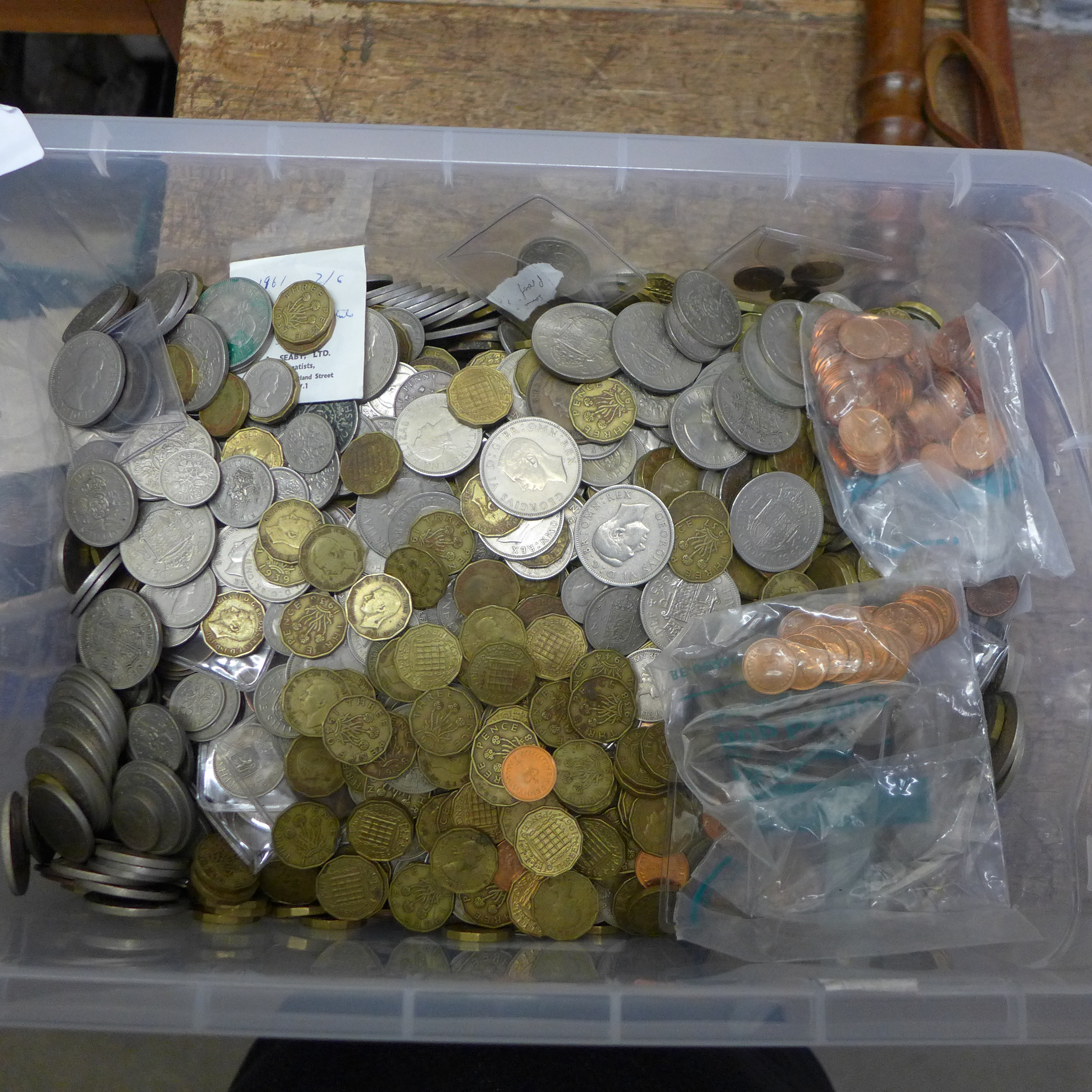 A collection of British coins, 30kg
