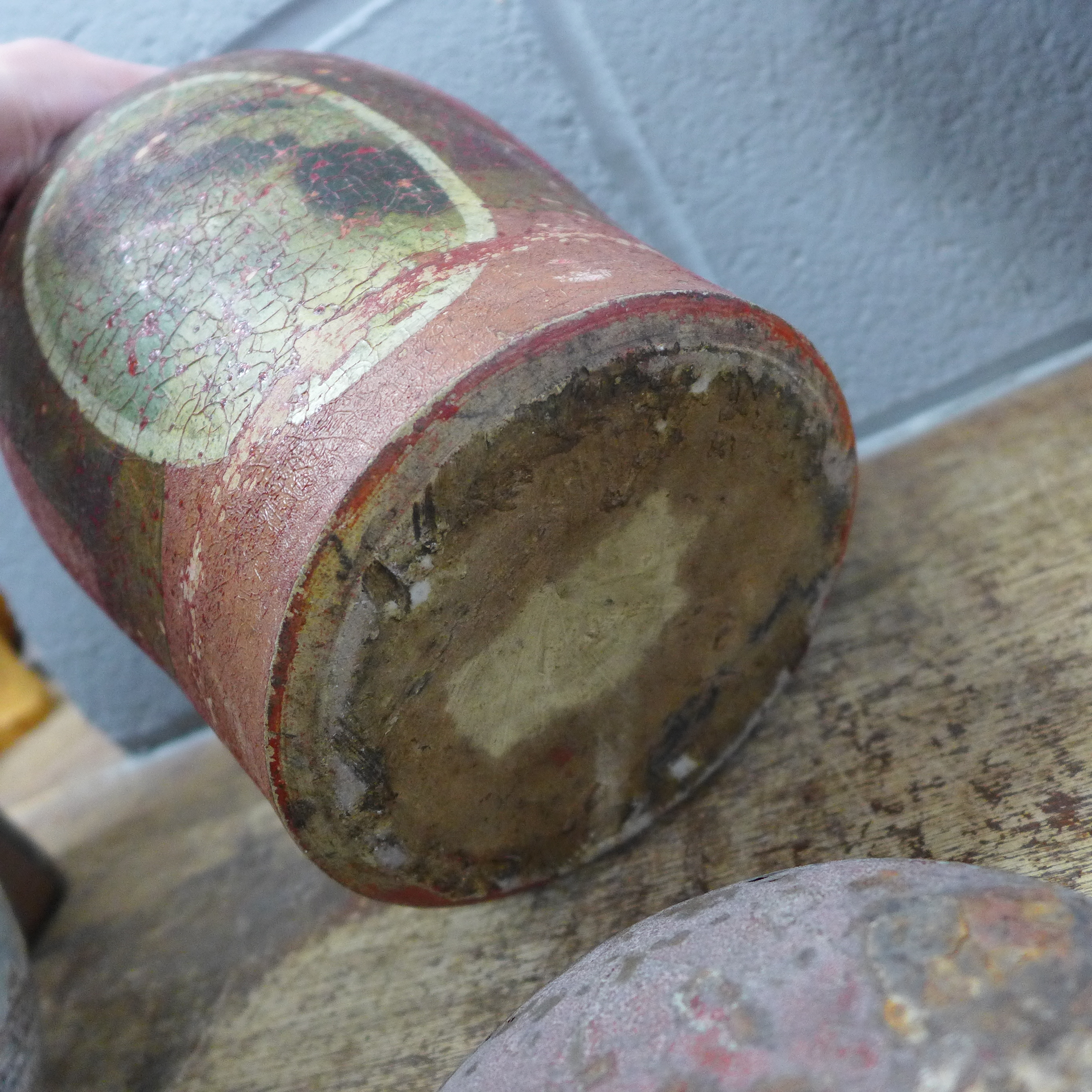 A studio pottery vase, cylindrical vase and a Victorian tea caddy - Bild 7 aus 7