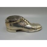 A silver shoe pin cushion, Birmingham 1909, 127mm