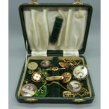 Vintage jewellery including a 9ct gold back and front locket
