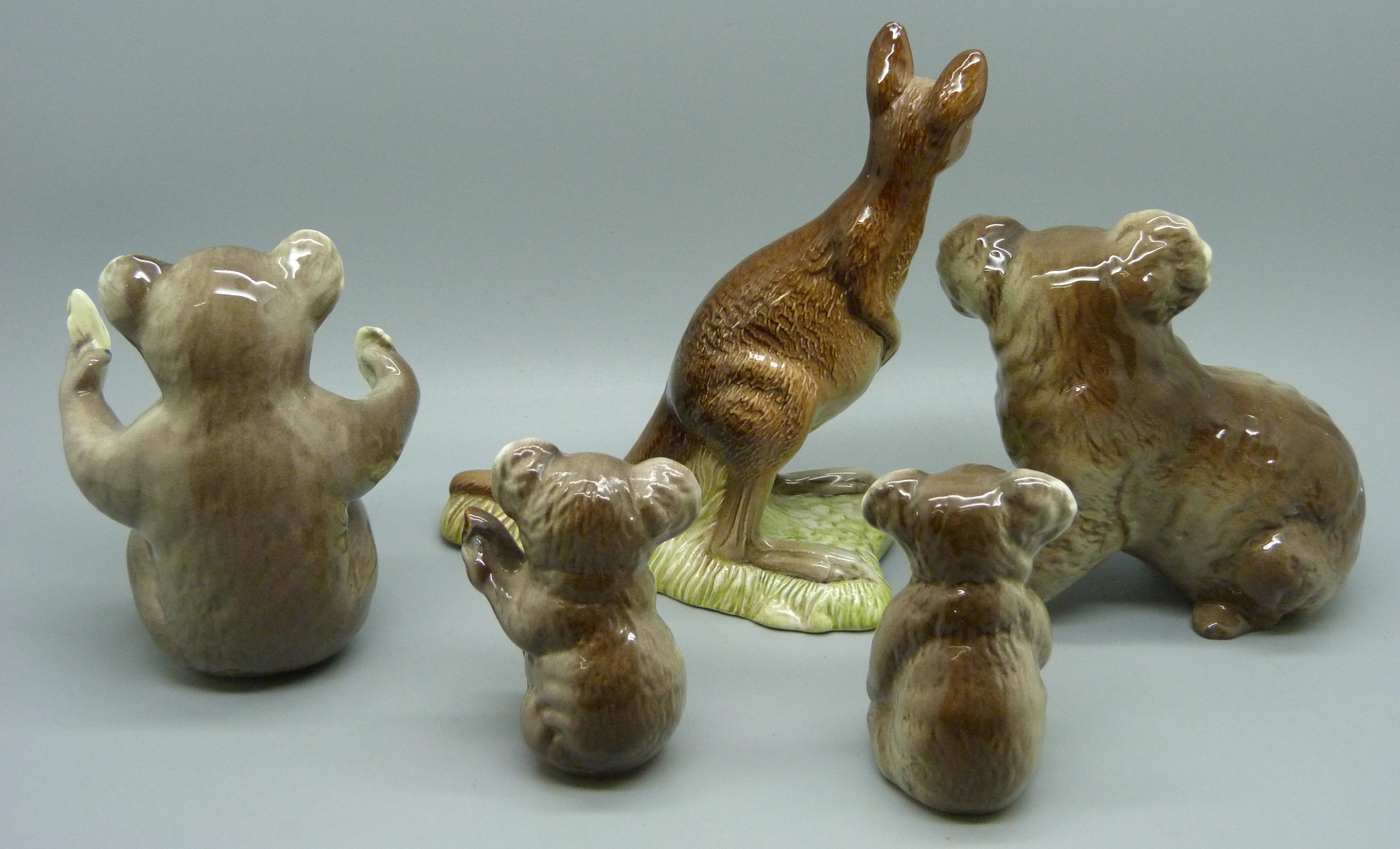 Four Beswick koalas and a Beswick kangaroo - Image 2 of 3