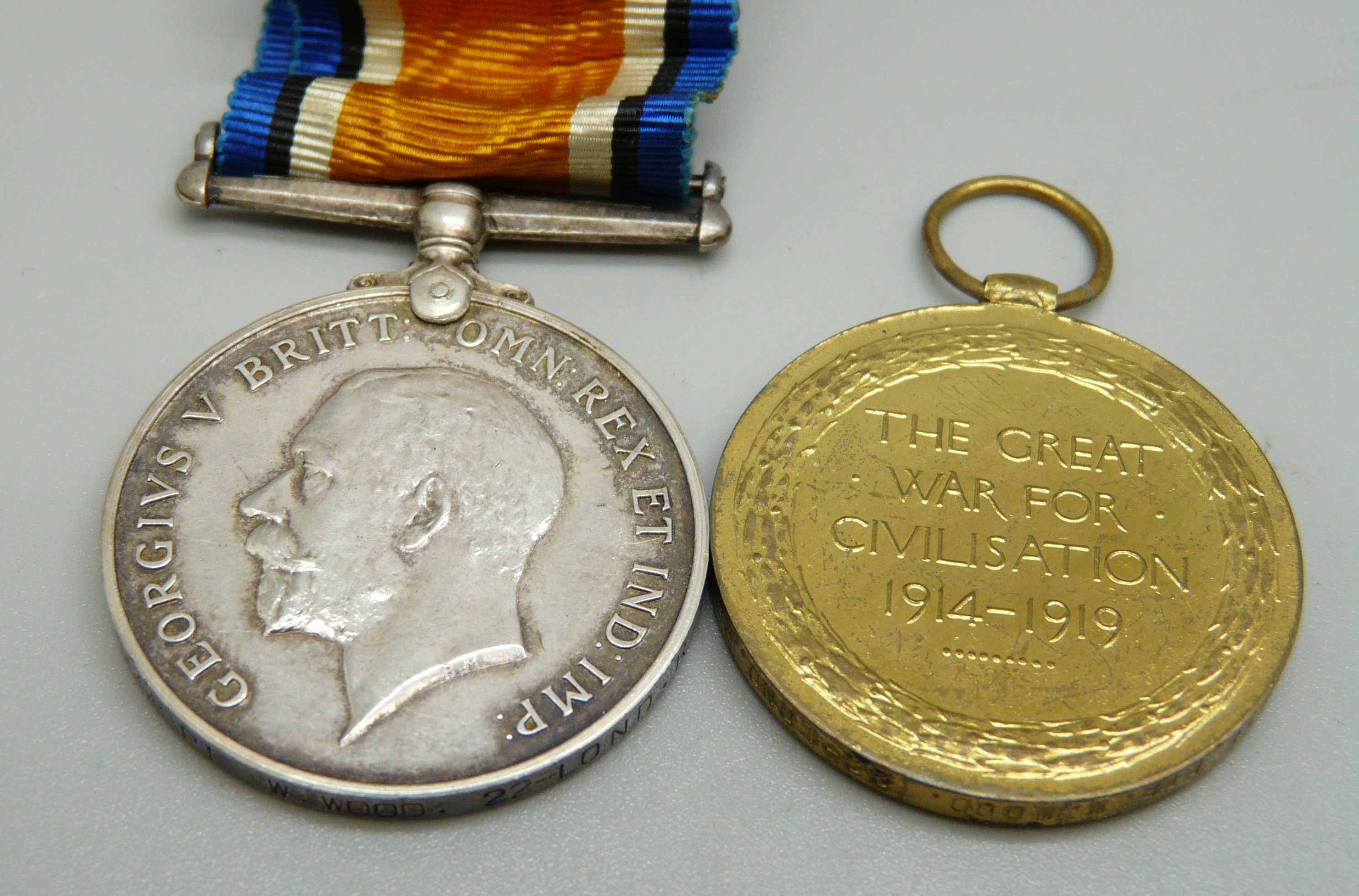 A pair of WWI medals to 5658 Pte. W. Wood, 22-London Regiment - Image 3 of 4