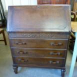 An Art Deco oak bureau