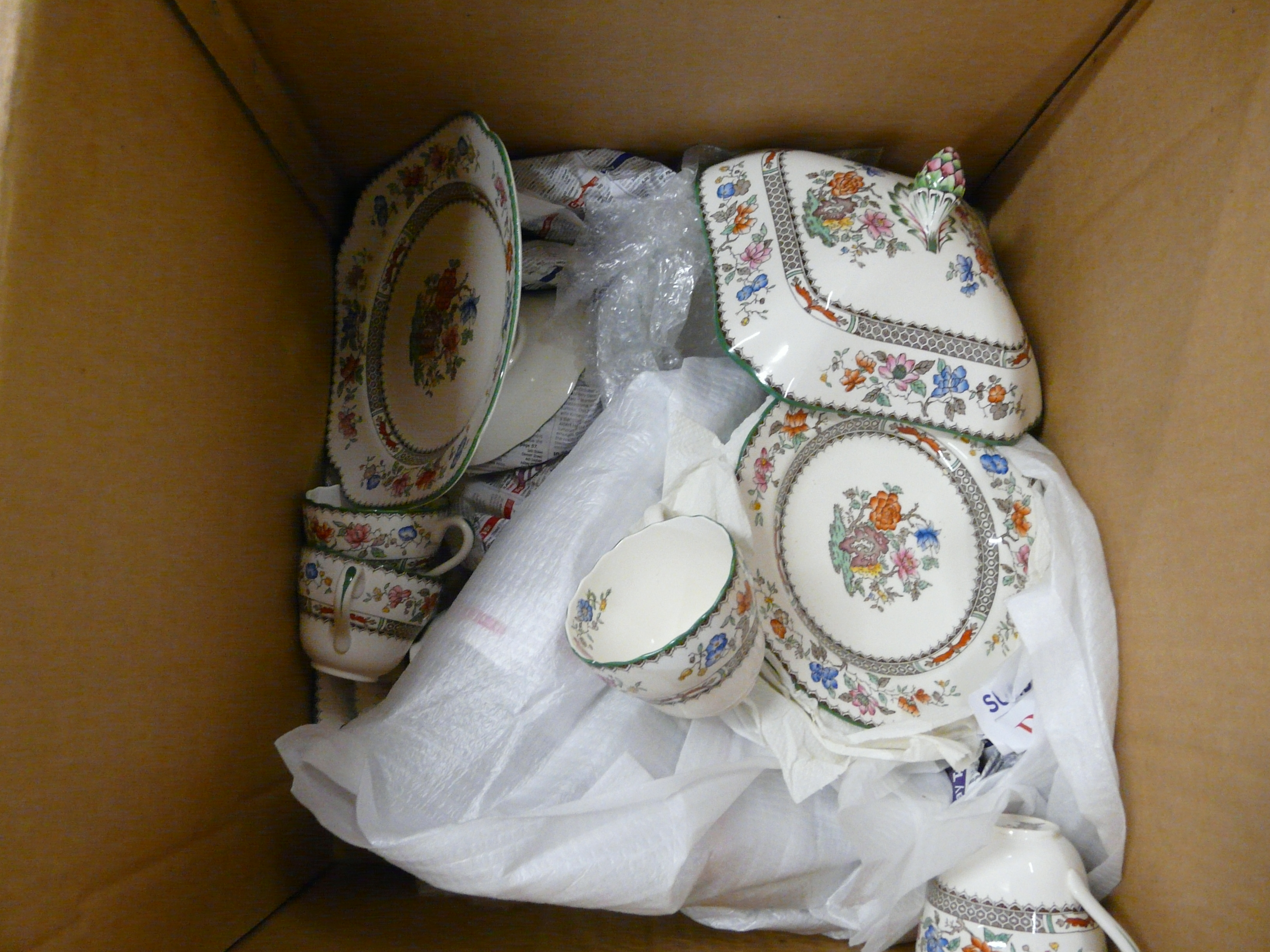 A Copeland Spode Chinese Rose dinner service and tea set **PLEASE NOTE THIS LOT IS NOT ELIGIBLE - Image 2 of 3