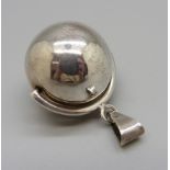 A 925 silver ball rattle pendant, 21g