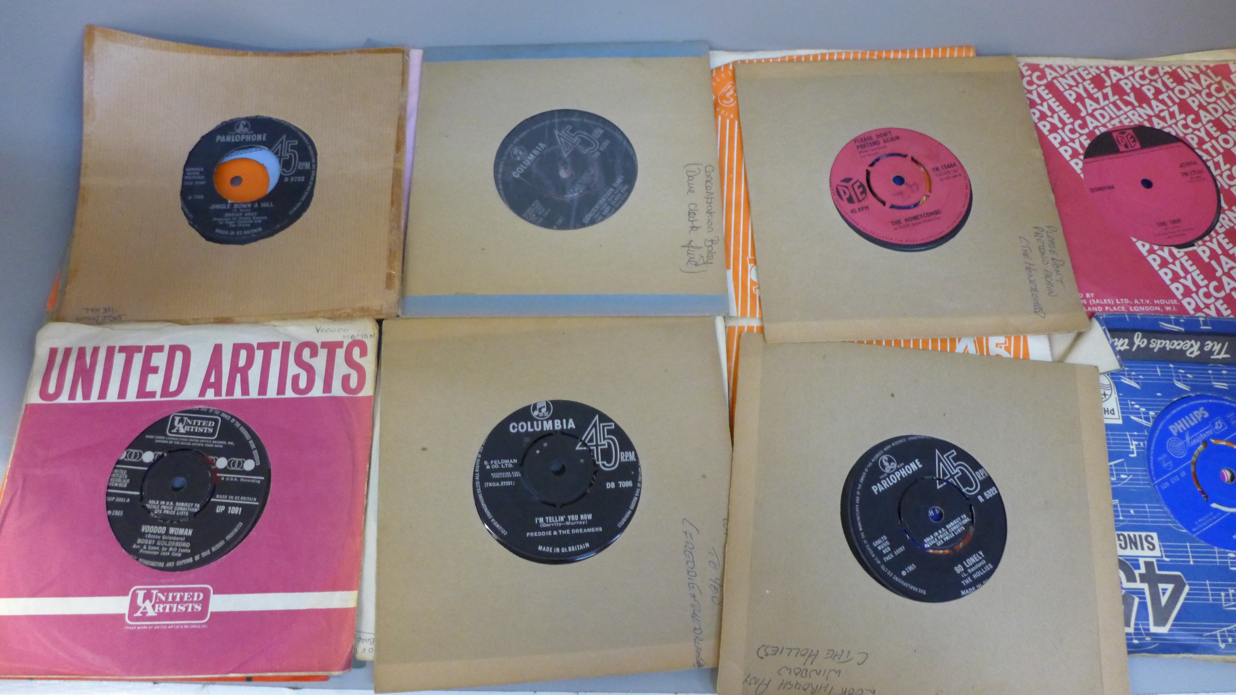 Thirty 1960's and early 1970's 7" singles including rock n roll - Image 4 of 4