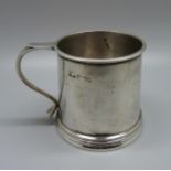 A silver mug, Birmingham 1973, 83g, 63mm