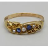 A yellow metal, sapphire and pearl ring, 2.3g, R