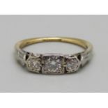 A vintage 18ct gold, platinum set three stone diamond ring, 2.2g, J