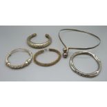 Four bangles and a 925 Siam silver collar