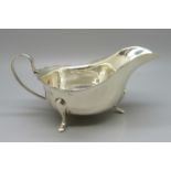 A silver sauce boat, 92g