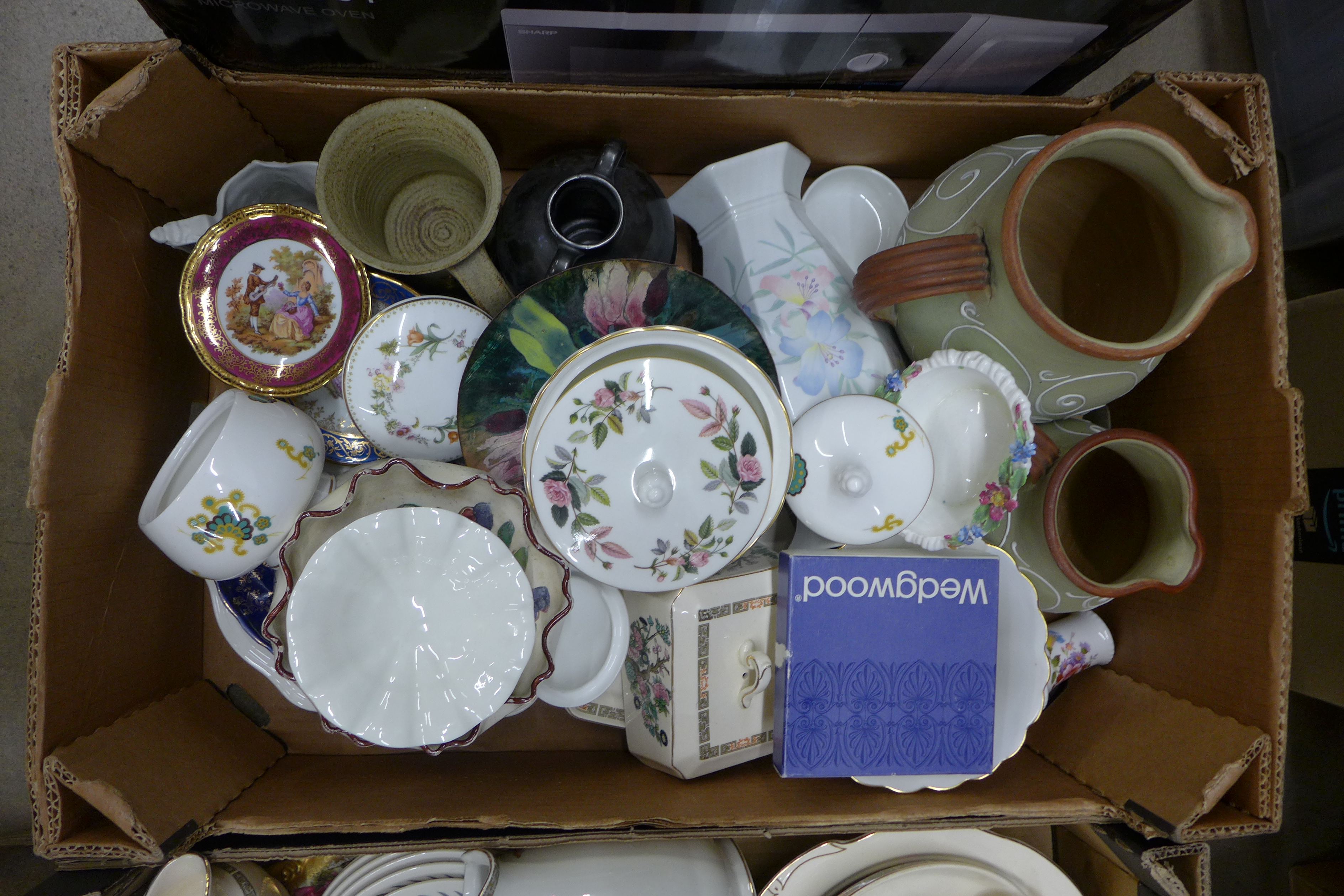 Four boxes of mixed decorative china **PLEASE NOTE THIS LOT IS NOT ELIGIBLE FOR POSTING AND - Image 4 of 5