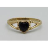 A 9ct gold ring, 1.1g, O