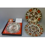 A Royal Crown Derby 1128 pattern wavy edge plate, boxed, an Abbeydale plate and a Royal Crown