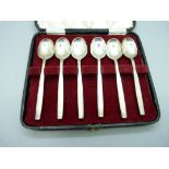 Six Viners silver coffee spoons, boxed, 71g