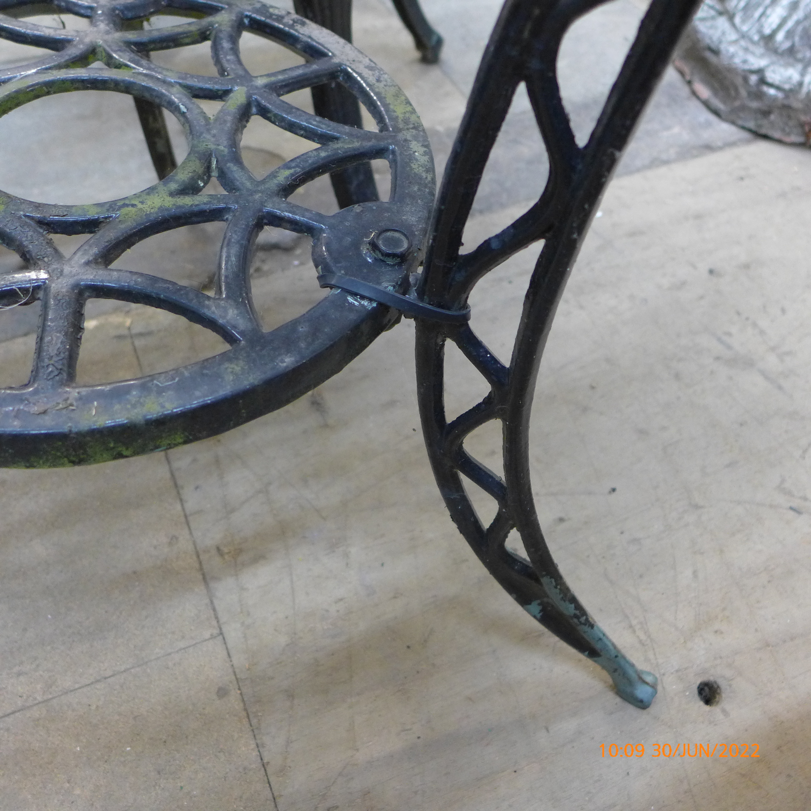 A painted cast alloy garden table and a pair of cast iron chairs - Image 3 of 3