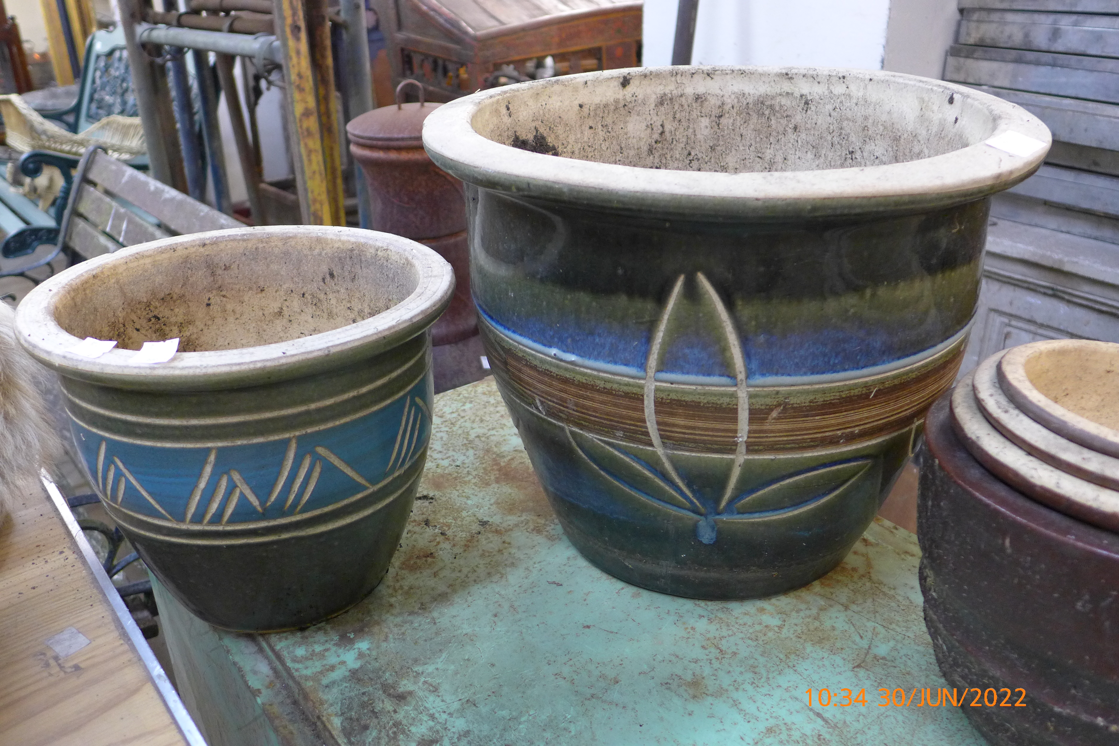 Six terracotta plant pots - Image 3 of 3