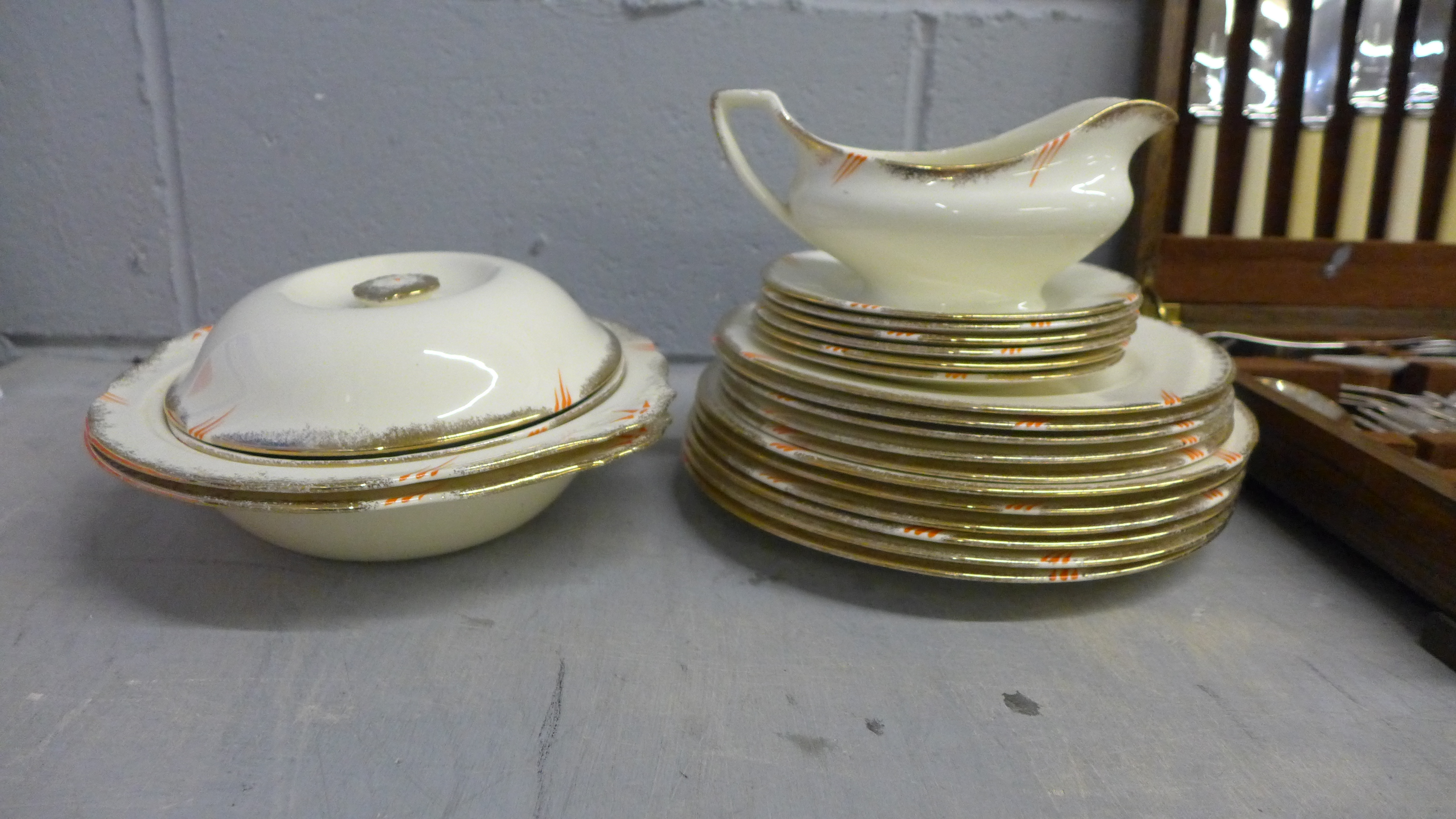 A Waring & Gillows plated canteen of cutlery and a collection of dinnerware **PLEASE NOTE THIS LOT - Image 2 of 3
