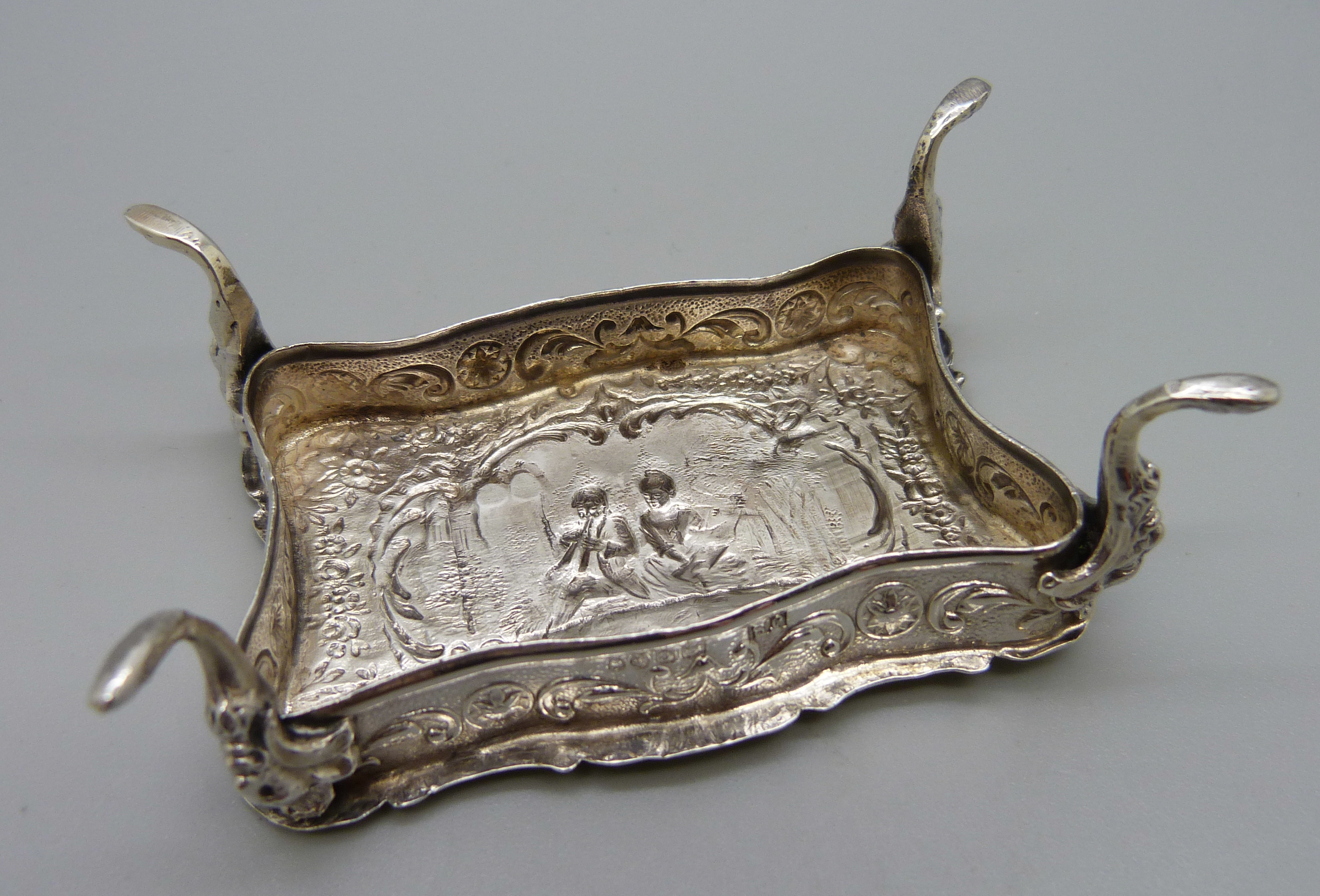 A late Victorian miniature silver dolls house table, London import marks for 1898 - Image 4 of 4