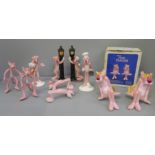 Pink Panther United Artists figures including a box set and two against lampposts (10)