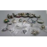 Jewellery including mother of pearl