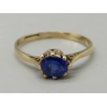 A 9ct gold and sapphire solitaire ring, 1g, M