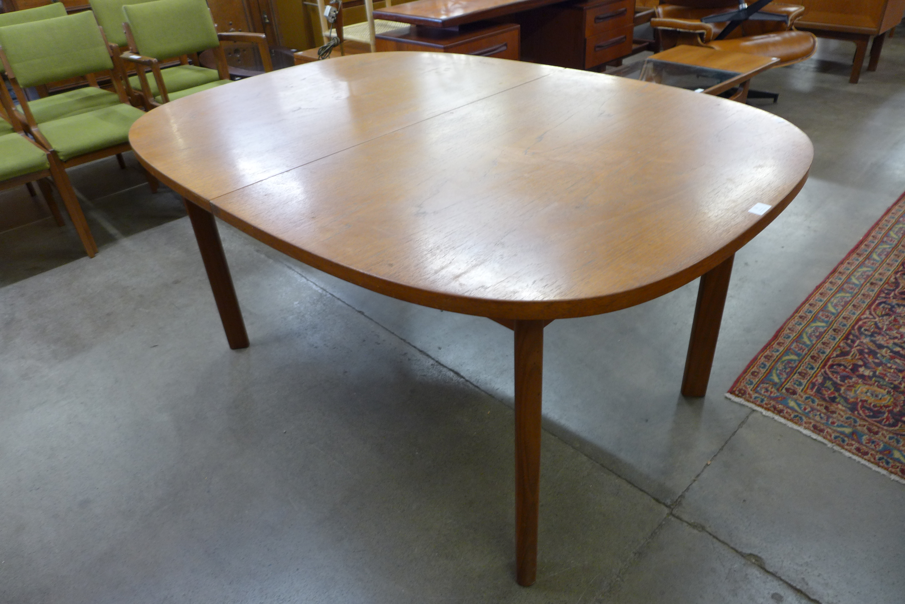 A G-Plan teak extending dining table - Image 2 of 3