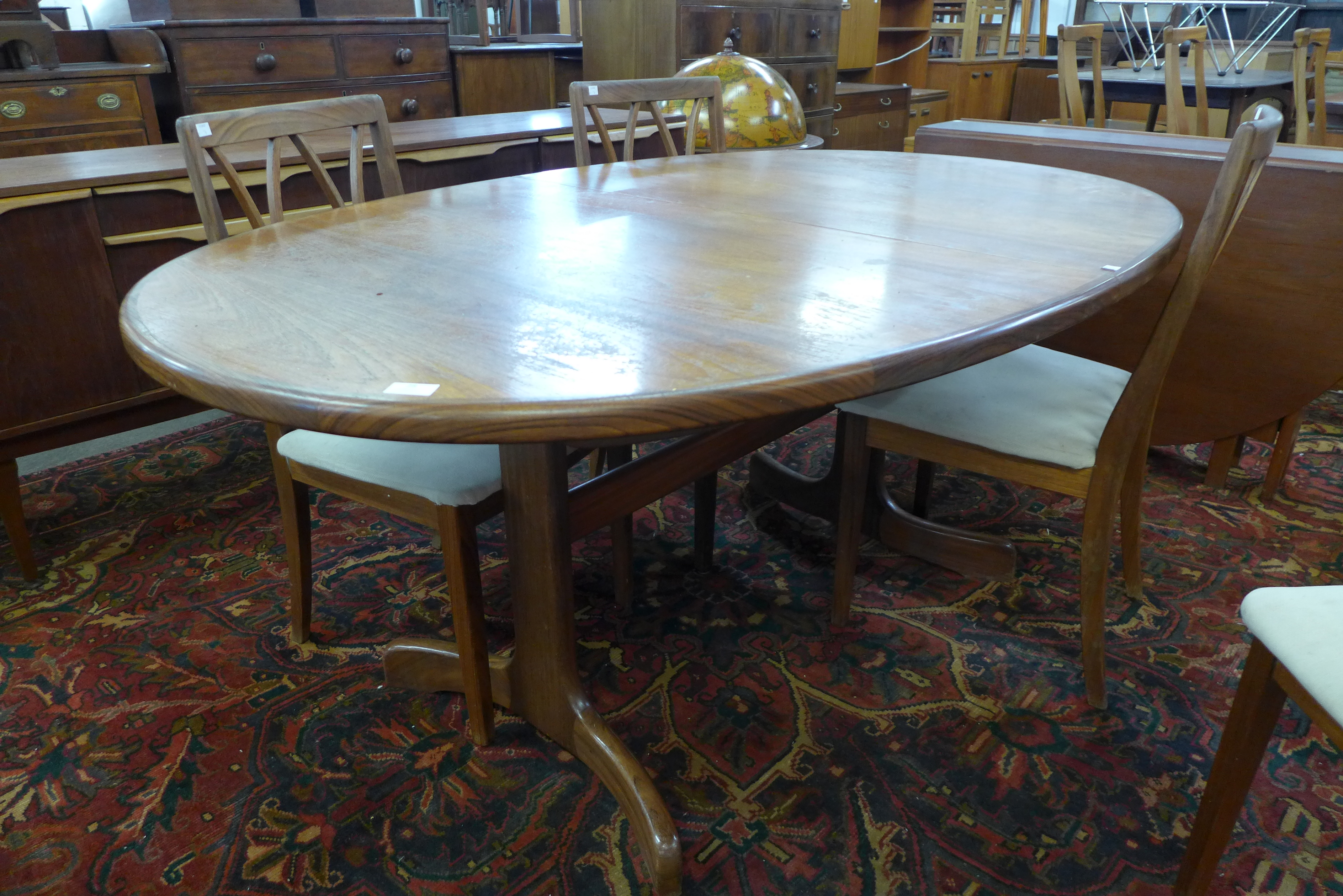 A G-Plan teak extending dining table and four chairs - Image 2 of 3