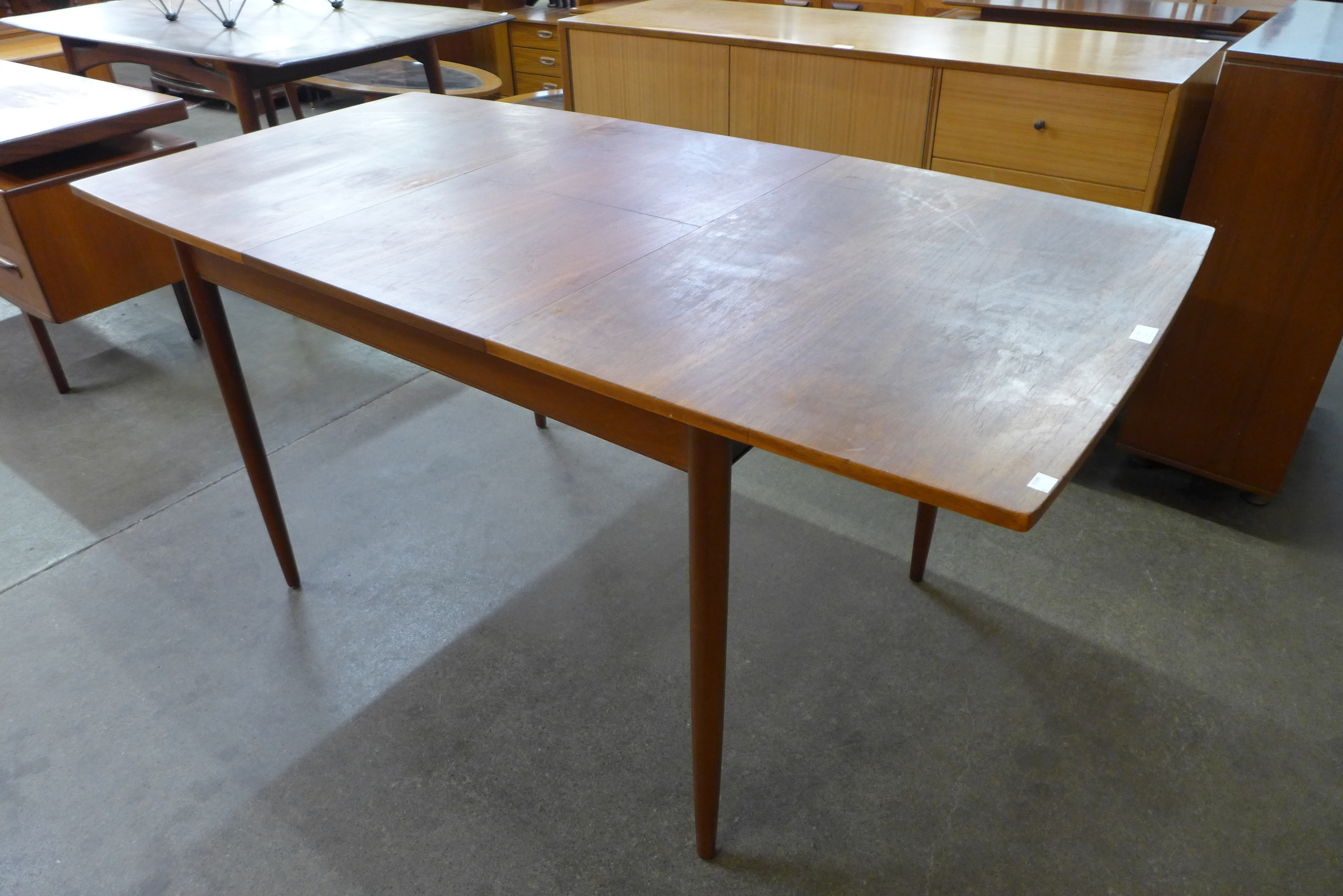 A Greaves and Thomas teak extending dining table - Image 2 of 3