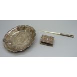 A silver dish, a/f, a silver matchbox holder and a silver dip pen, total weight 55g