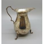 A silver cream jug, 92g