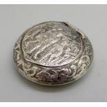 A Dutch silver pill box, diameter 45mm