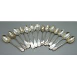 Fourteen silver spoons, 276g