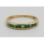 A 9ct gold and emerald ring, 1.9g, O