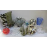 Two boxes of retro and modern glass including Dartington and M'dina