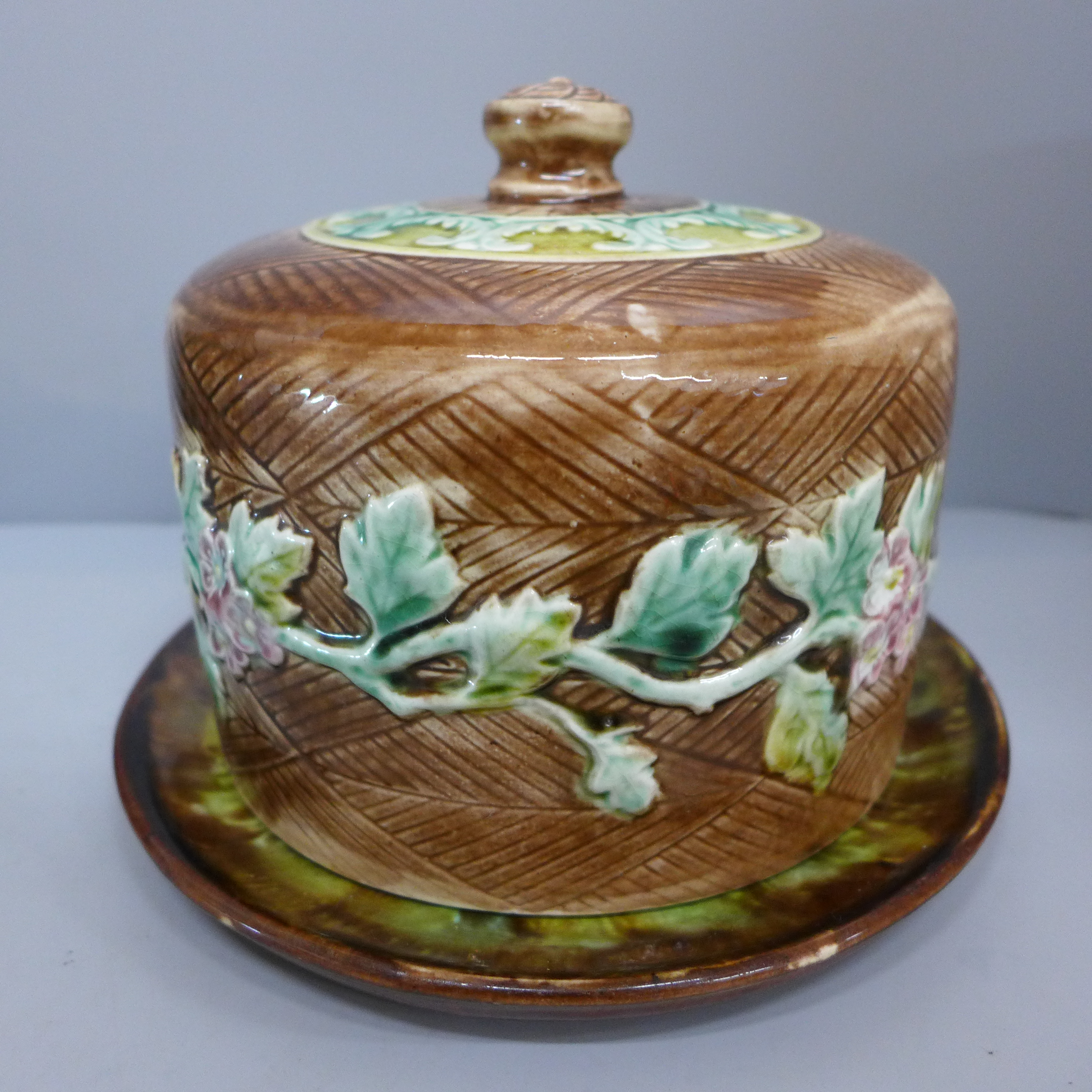 A Majolica cheese dome and a Carlton Fantasia ware biscuit barrel - Image 3 of 3