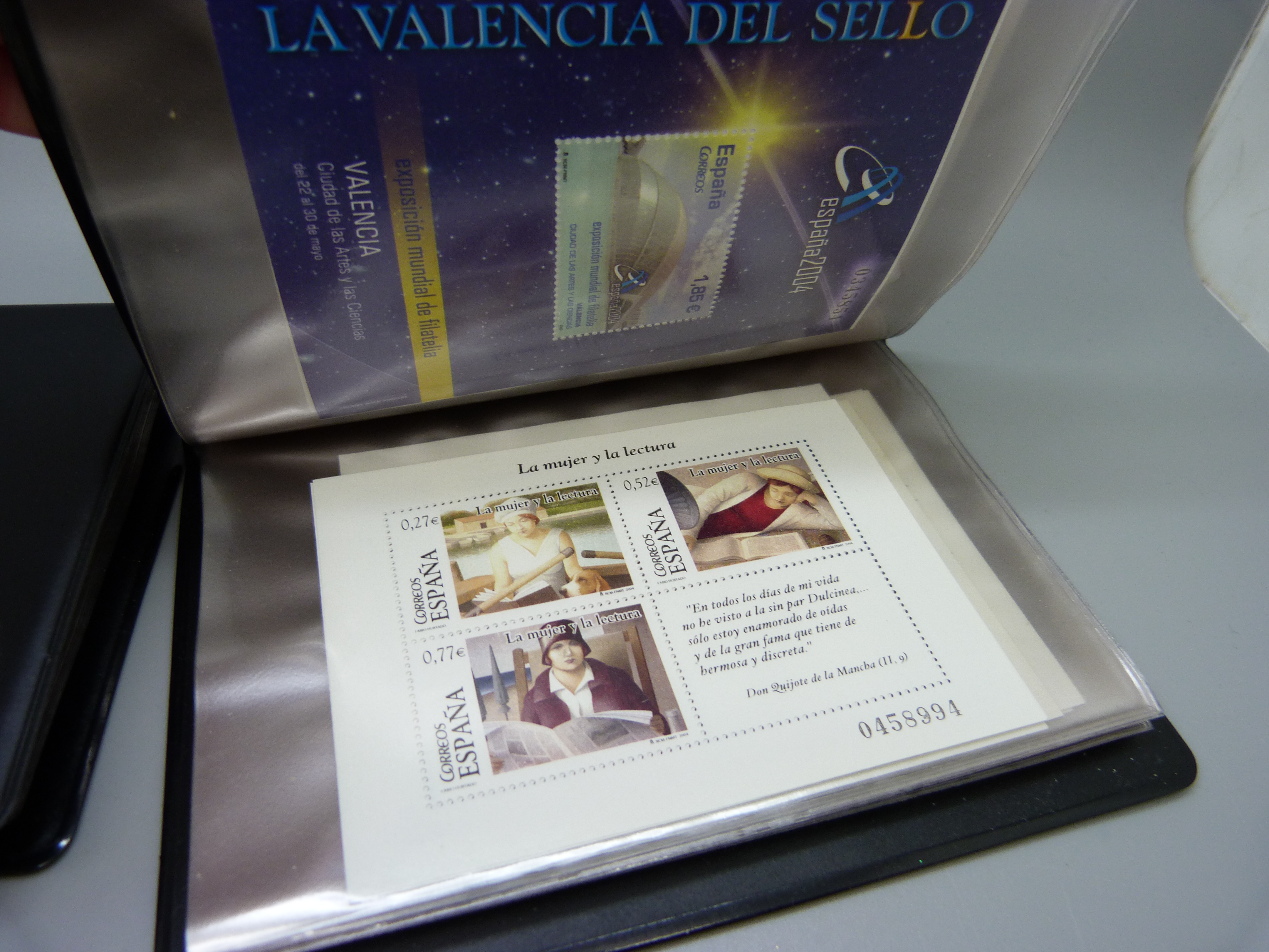 Two albums of Spanish mint commemorative stamps and other used stamps - Bild 4 aus 7