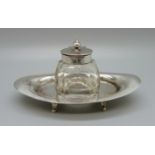 A silver inkwell, Chester 1902, base 29g and 12cm wide