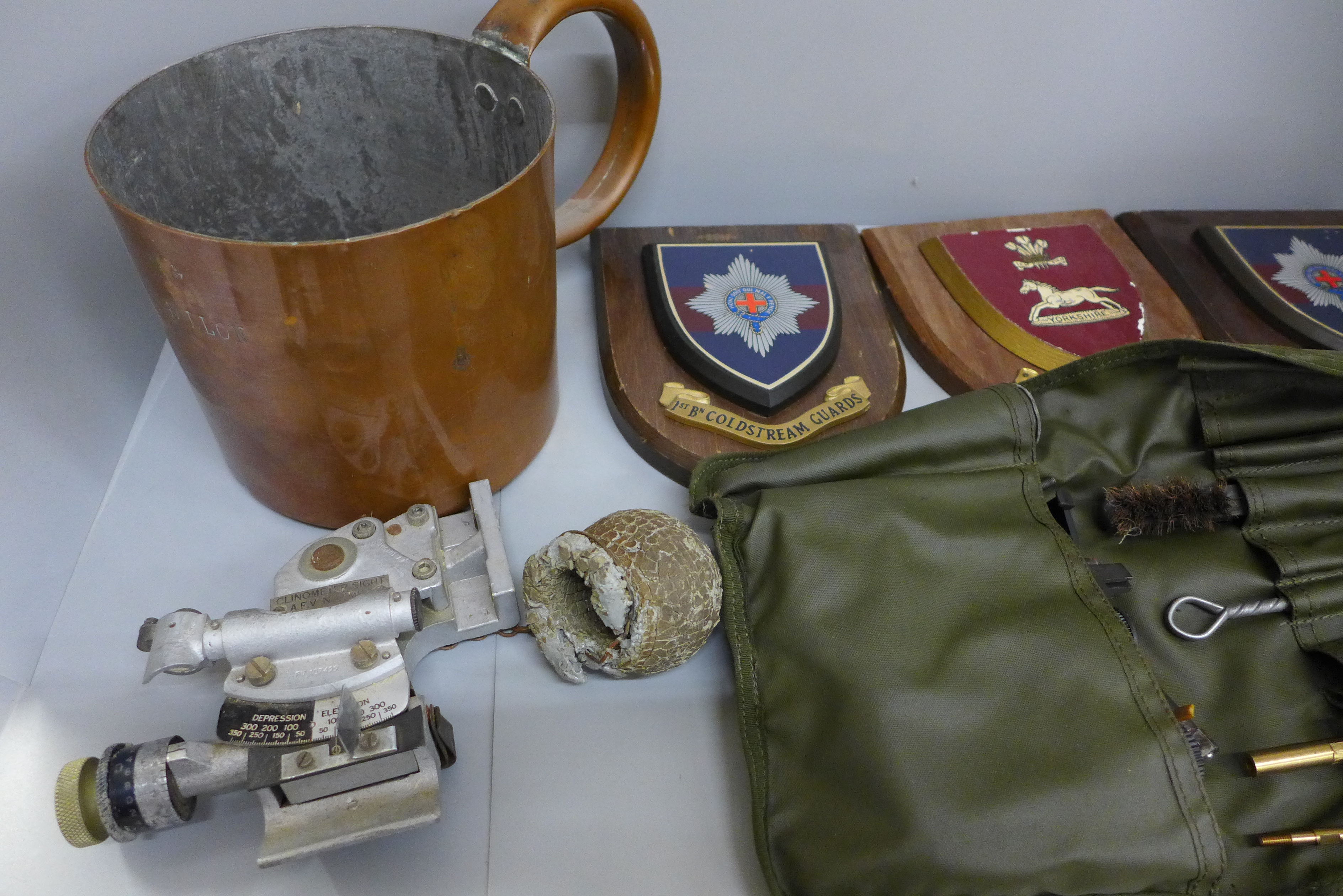 A pair of military Rosi binoculars, an SA80 cleaning kit, a Vickers mk1 tank clinometer sight and - Image 2 of 3