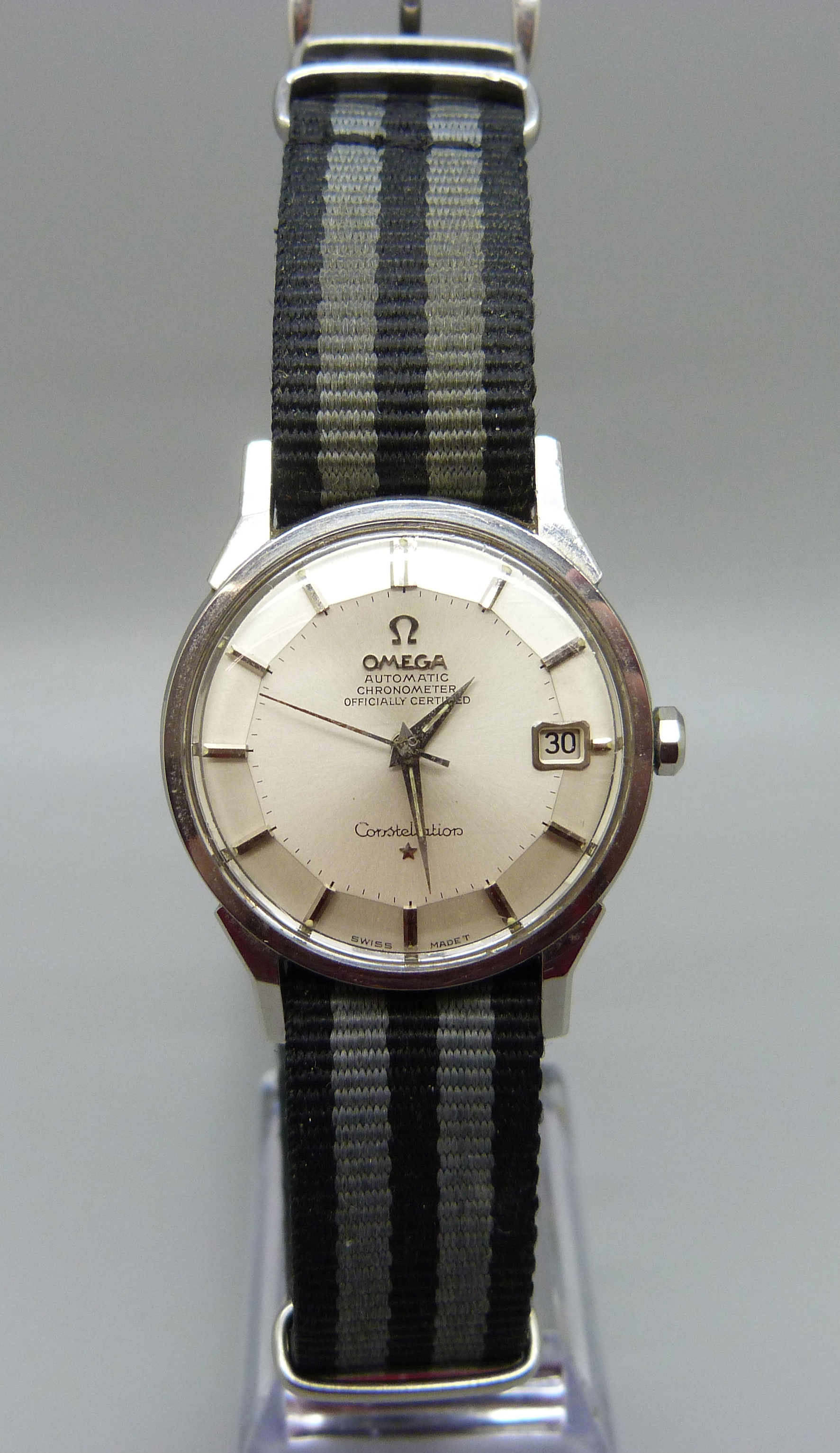 An Omega Constellation automatic chronometer wristwatch with pie pan dial, with original Omega glass