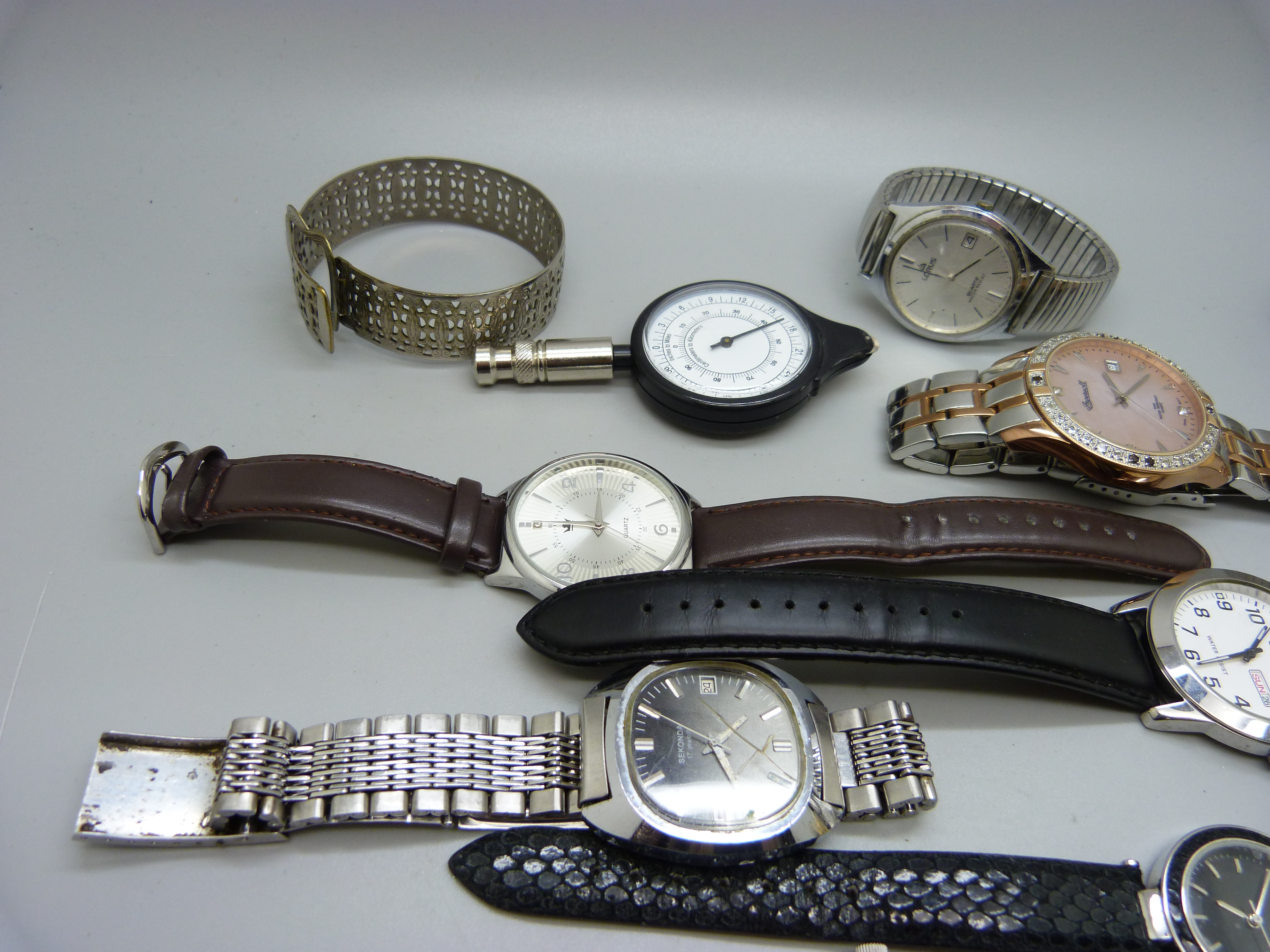 Lady's and gentleman's wristwatches including Sekonda, Ingersoll and Fossil - Image 3 of 4