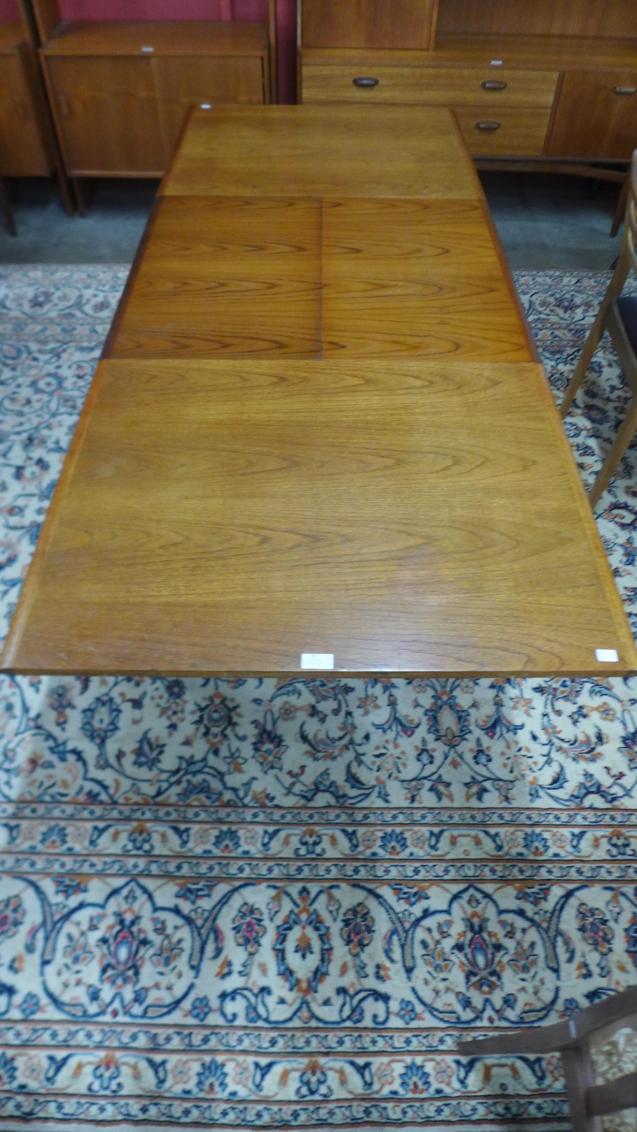 A White & Newton teak extending dining table - Image 2 of 3