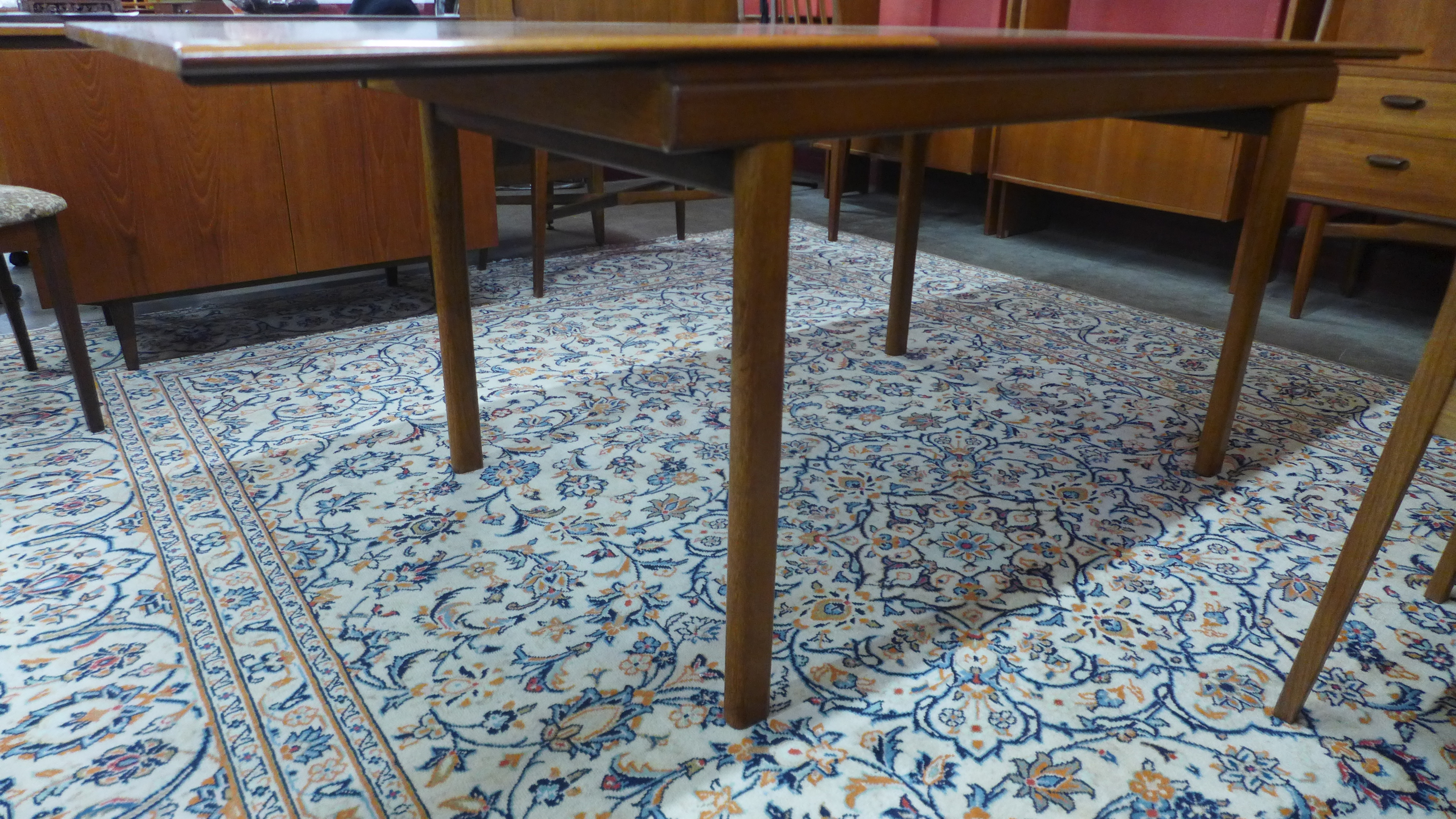 A White & Newton teak extending dining table - Image 3 of 3