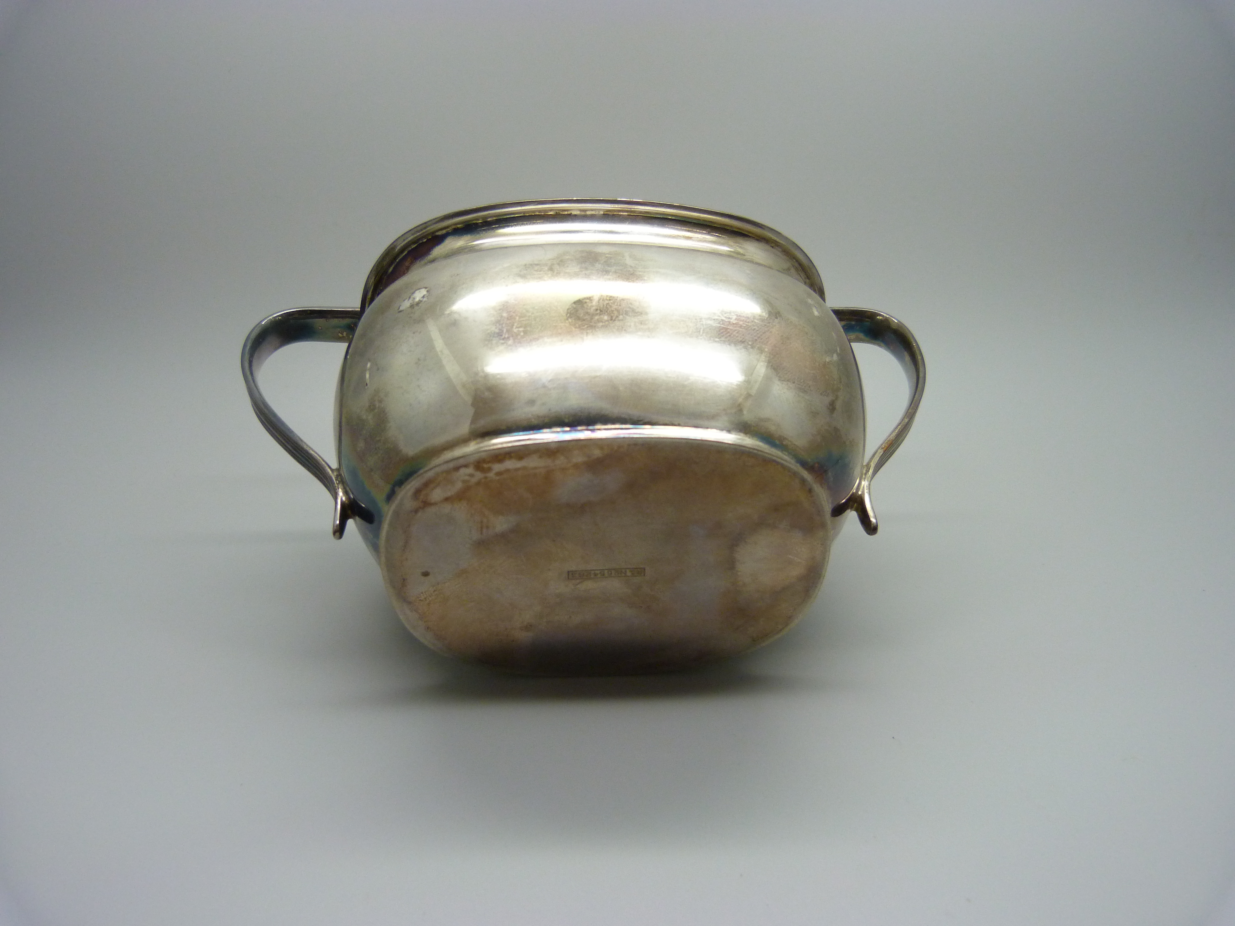 A silver sugar bowl, 256g - Image 4 of 4