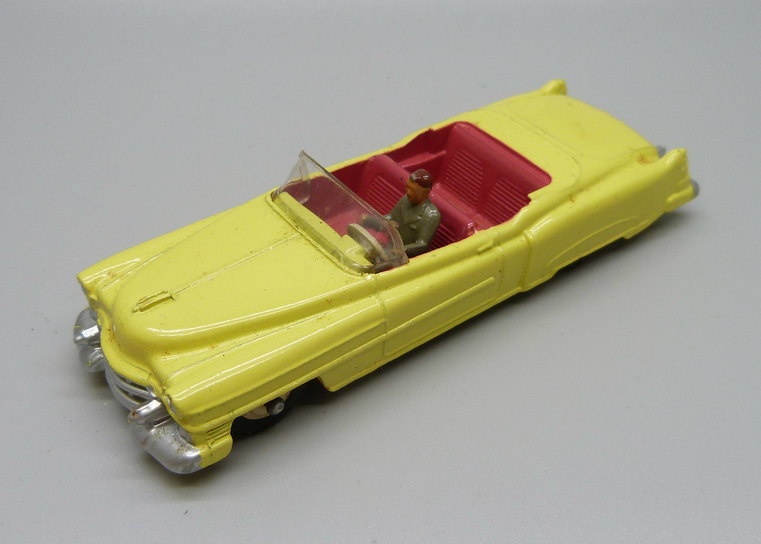 A Dinky Toys 131 Cadillac Tourer, boxed, (old shop stock) - Image 2 of 5