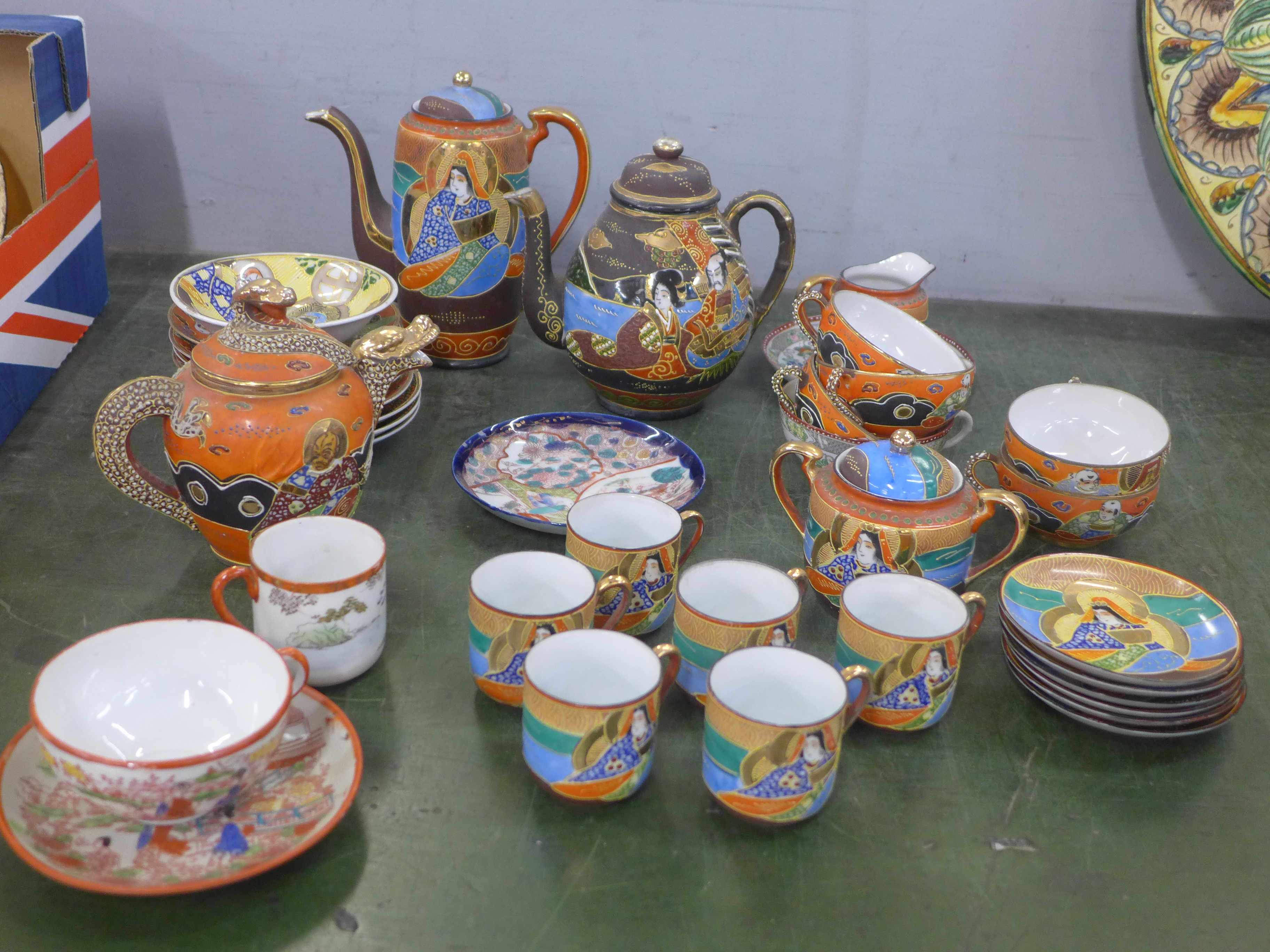 A box of mixed Japanese teawares and odd cups and saucers **PLEASE NOTE THIS LOT IS NOT ELIGIBLE FOR