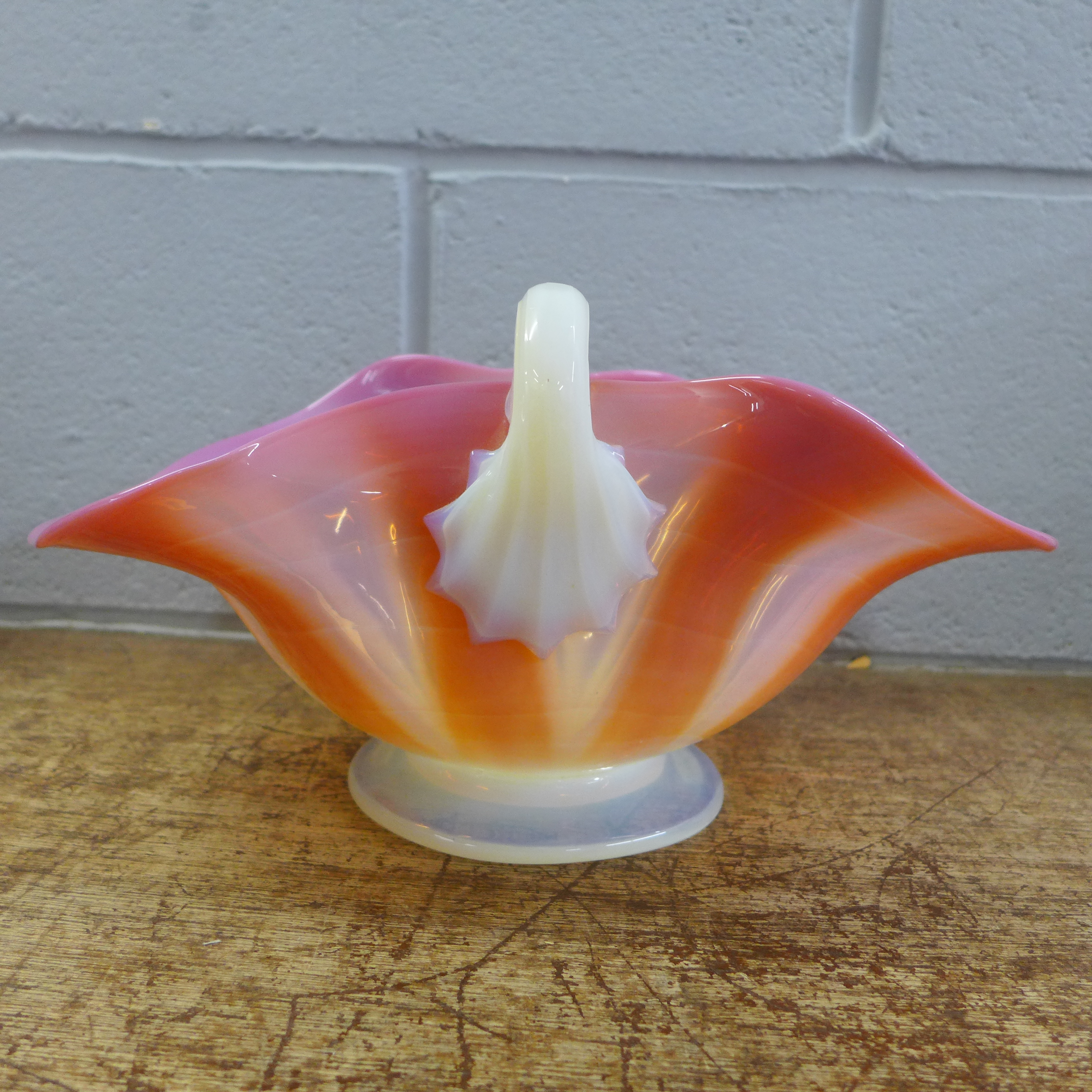 A three colour vaseline glass bowl